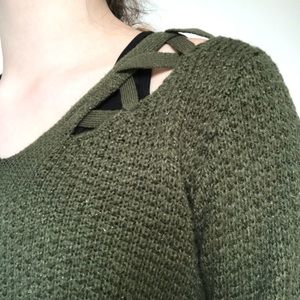 Cozy Olive Green Aeropostale Sweater